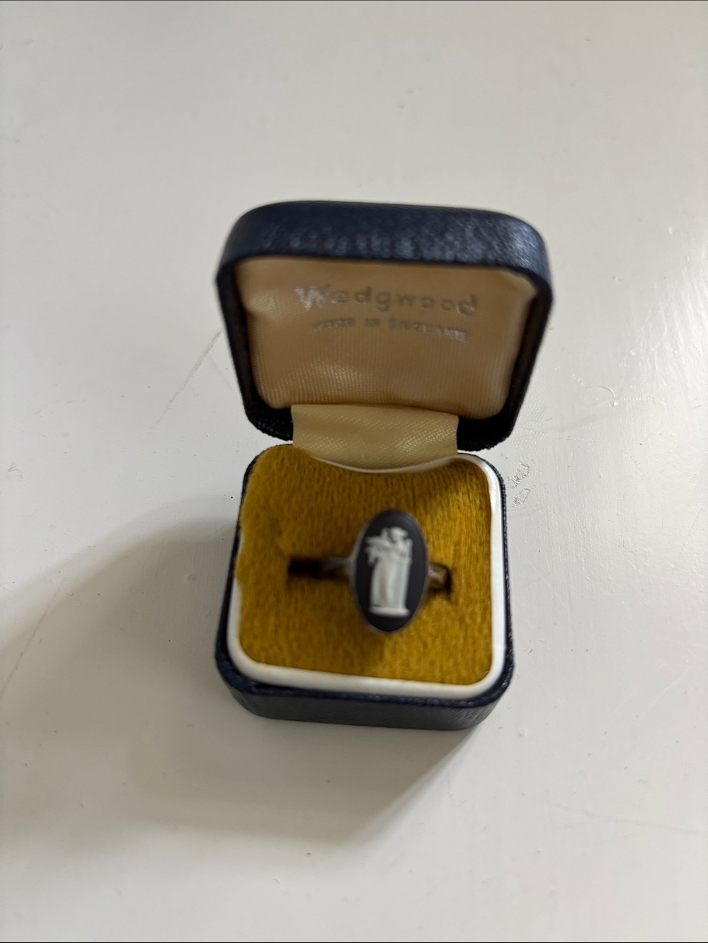 Wedgwood Black and White Jasperware Cameo Ring in Box